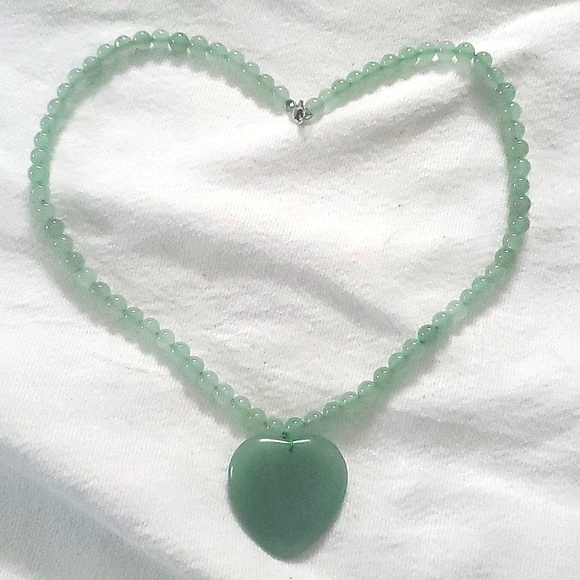 Djoy Jewelry - Natural Genuine Green Aventurine Heart beaded necklace in Sterling Silver
